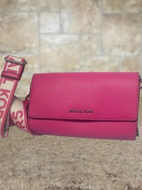 Michael Kors Large Zip Around Wallet Crossbody Bag Dragonfruit Pink